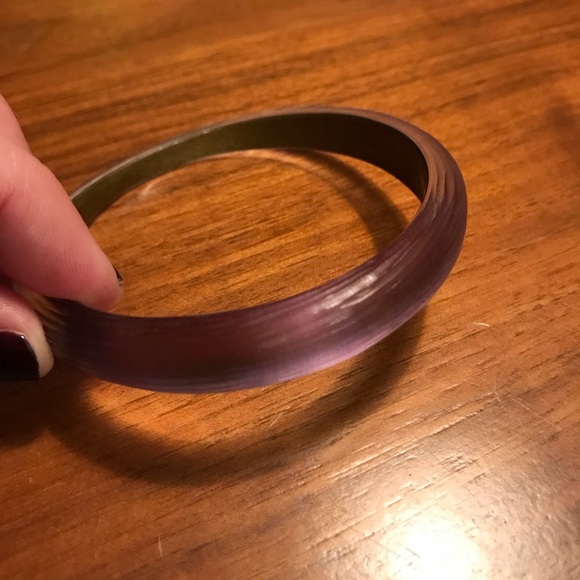 Alexis Bittar lucite bangles and pendant necklace - Picture 2 of 7